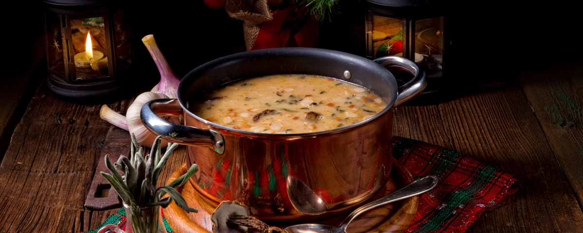 2029-Soypa-kolokythas-me-agriomanitara-kai-kavoyrdismenoys-ksiroys-karpoys-1200x675